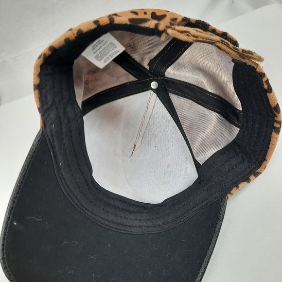 Cheeta Print Velvet Baseball Hat Cap Faux Pebble Leather Brim Unisex - Picture 4 of 5
